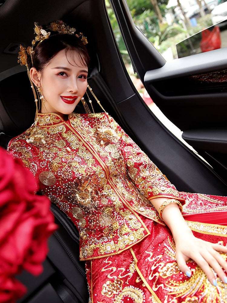Bride Dragon Phoenix Embroidery Rhinestone Qipao Chinese Traditional Wedding Long Cheongsam 龍鳳卦/秀禾服 - Blossom Wedding