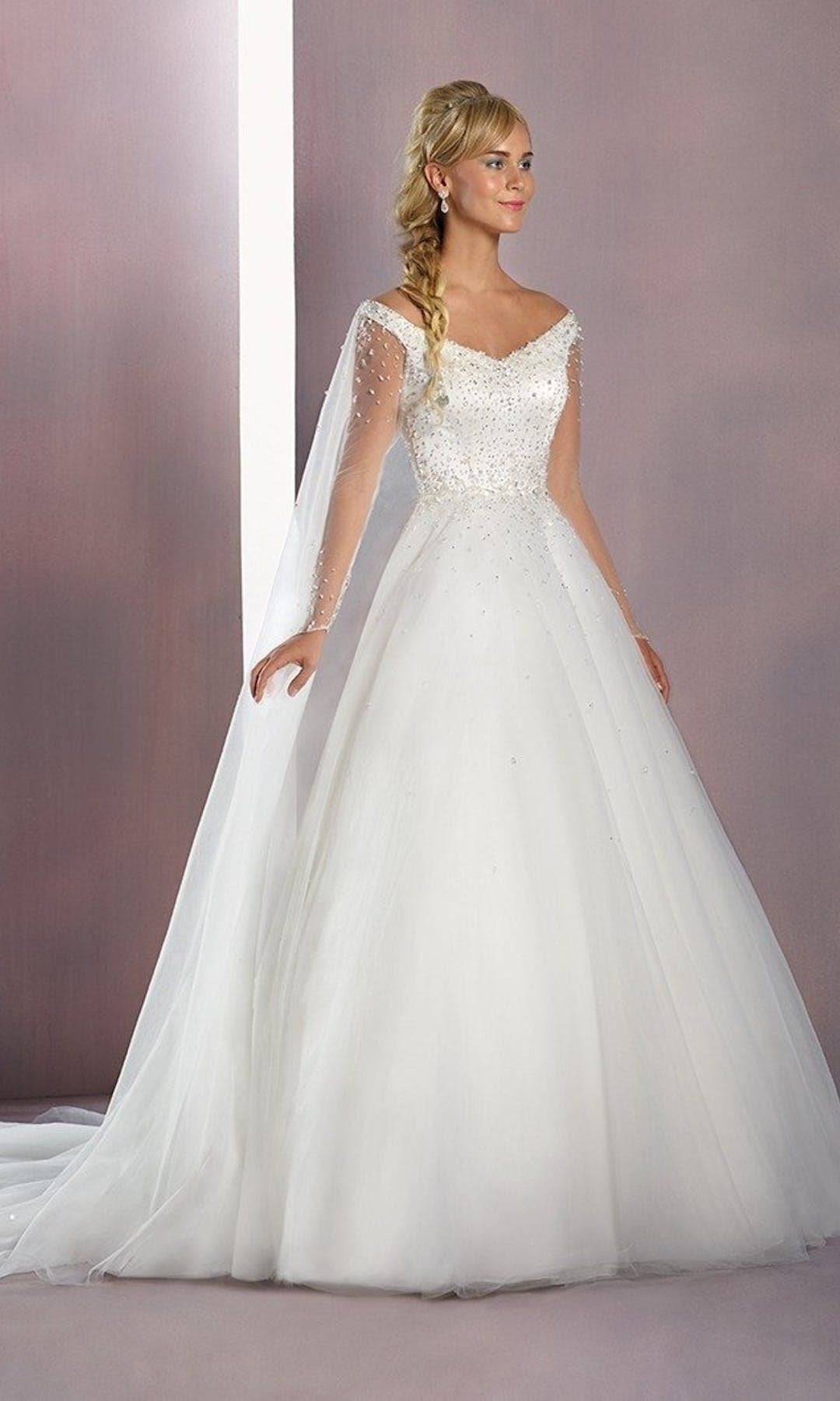 [For Rent ONLY] Elsa Disney Fairy Tale Wedding Dress in Ivory (Ball Gown) - AA258 - Blossom Wedding