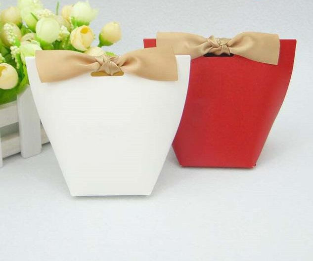 50 PCS French Style Merci Beaucoup Wedding Candy Gift Boxes - Red, Black, White - Blossom Wedding